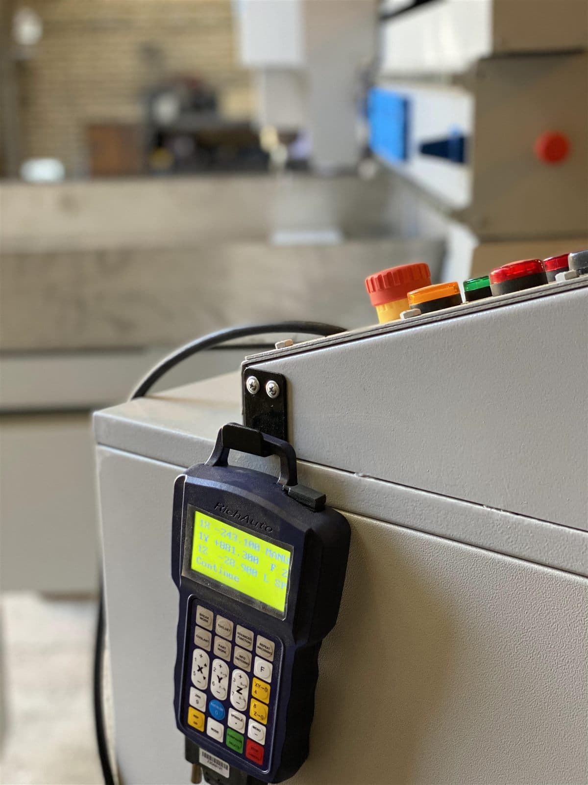 دستگاه CNC ماشین‌کاری آلومینیوم و فلزات نرم