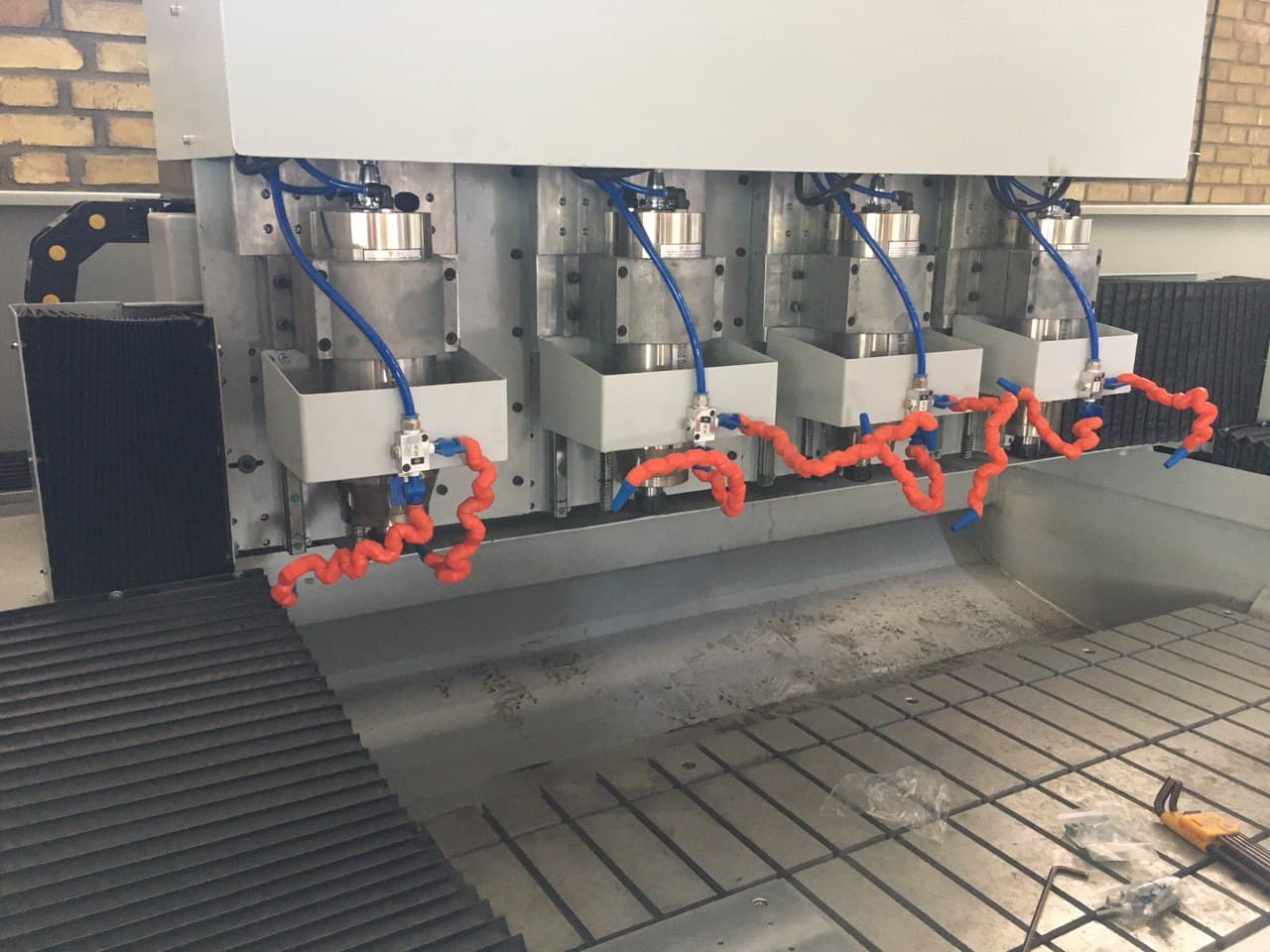 دستگاه CNC ابزارزنی شیشه