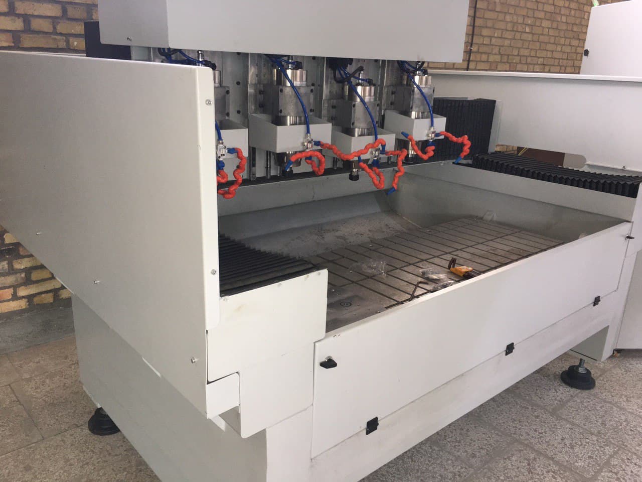 دستگاه CNC ابزارزنی شیشه